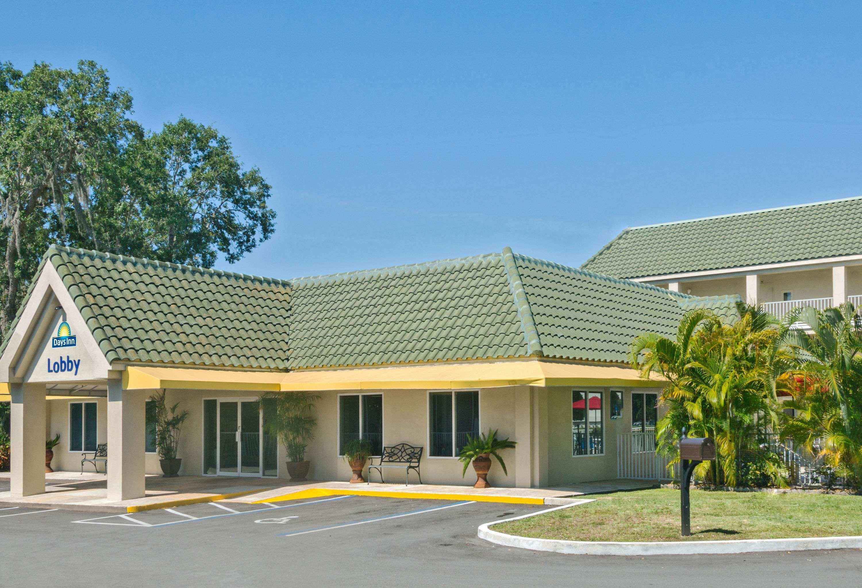 Days Inn By Wyndham Port Charlotte Town Center Kültér fotó