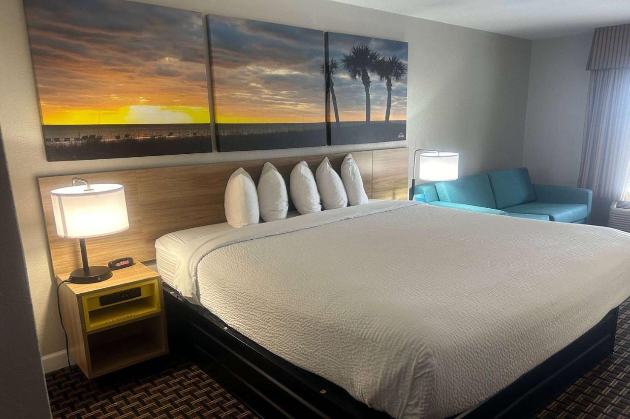 Days Inn By Wyndham Port Charlotte Town Center Kültér fotó