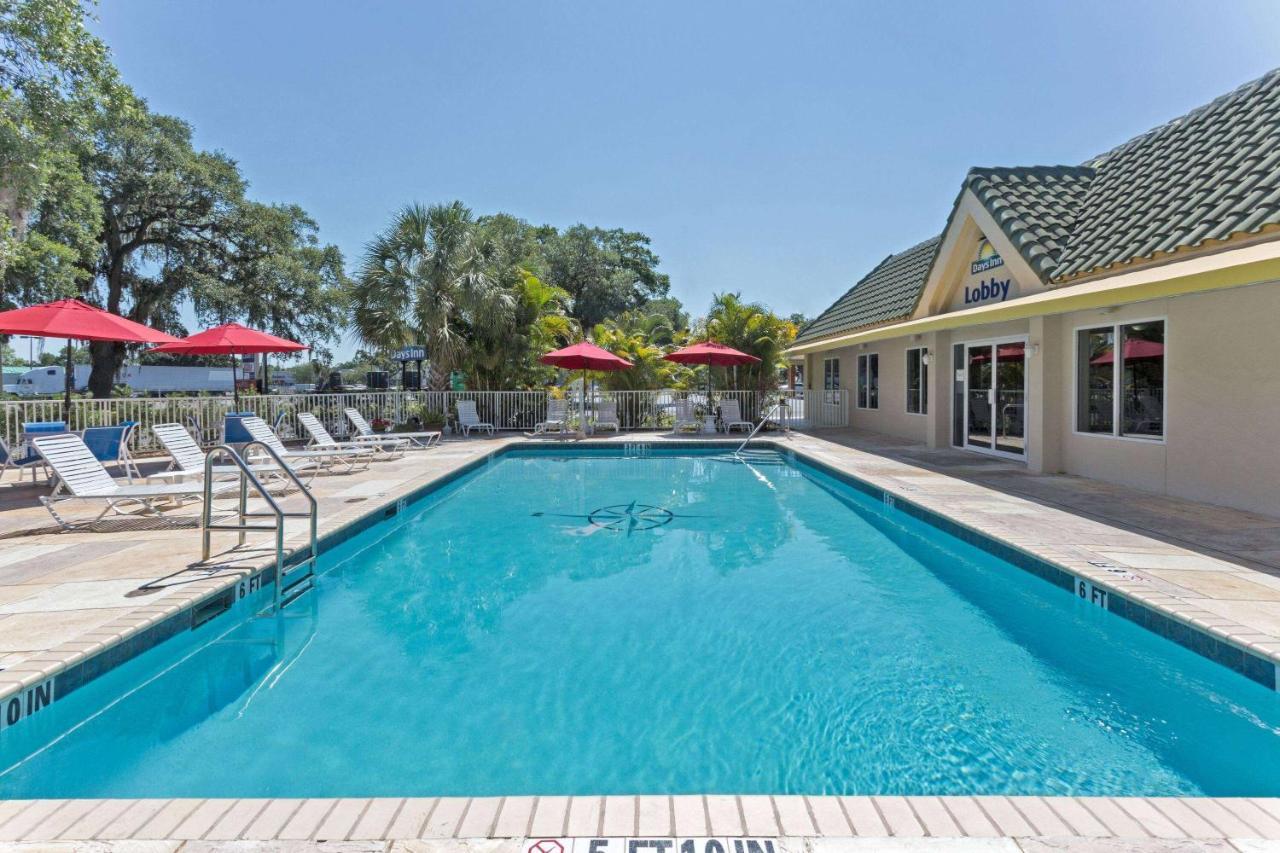 Days Inn By Wyndham Port Charlotte Town Center Kültér fotó