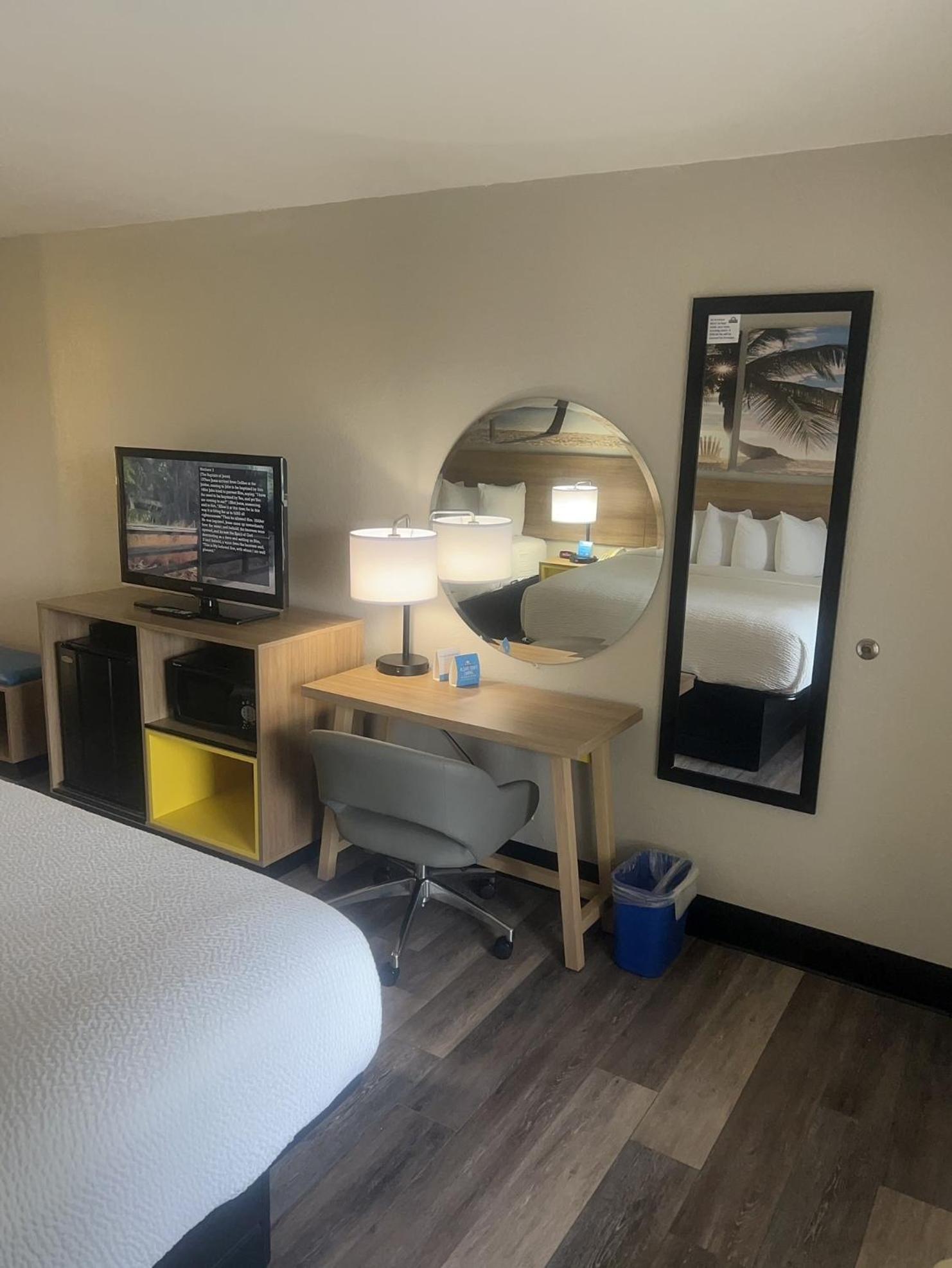 Days Inn By Wyndham Port Charlotte Town Center Kültér fotó